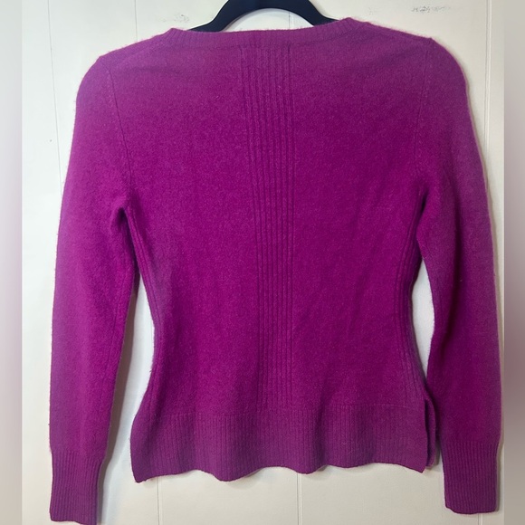 In Cashmere size Small, 100% Cashmere, Women's long sleeve Purple Sweater - Picture 6 of 6